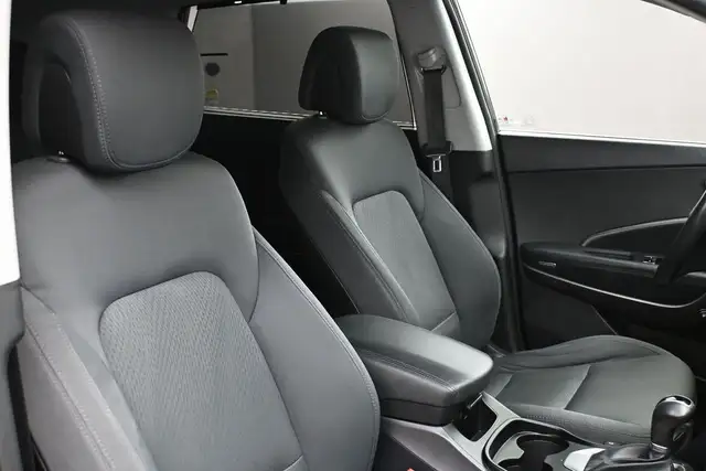 2017 Hyundai Santa Fe PREFERRED HEATED SEATS | BACKUP CAMERA | A in Cars & Trucks in Dartmouth - Image 28