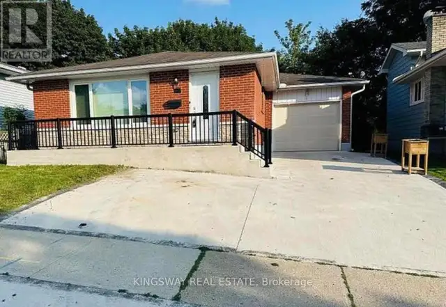 35 SILVER ASPEN CRESCENT Kitchener, Ontario in Long Term Rentals in Kitchener / Waterloo - Image 2