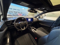 The 2025 NX 350 F SPORT Series 2 is designed for those who want a more engaging driving experience w... (image 6)