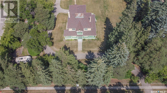 1017 Grand AVENUE Indian Head, Saskatchewan in Houses for Sale in Regina - Image 3