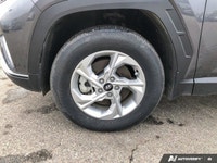 TITAN GREY, BLACK, CLOTH SEAT TRIM, Wheels: 17 x 7.0J Aluminum, Wheels w/Silver Accents, Variable In... (image 8)