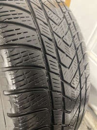 2 x 315/30/22 PIRELLi scorpion WINTER tires 60% tread left for b