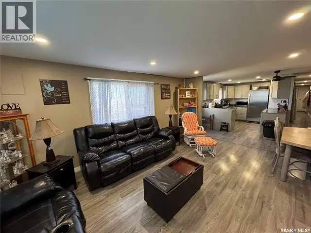 1 Saskatchewan AVENUE Griffin Rm No. 66, Saskatchewan in Houses for Sale in Regina - Image 10