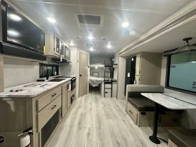 2025 East To West 2475BH in Travel Trailers & Campers in Winnipeg - Image 14