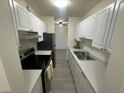 Unit 17 - Spacious 2 Bedroom - Move in Now!