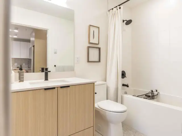 201 13455 94A AVENUE Surrey, British Columbia in Condos for Sale in Prince Rupert - Image 9