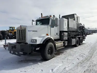2007 Kenworth C500 6x4 Acid Pumper Truck Comes with Cummins ISX450 diesel engine, 18284 engine hours...