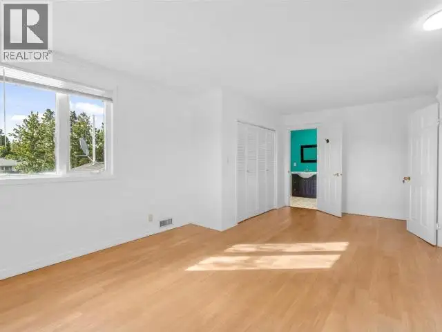 1201 HICKORY STREET Whitehorse, Yukon in Houses for Sale in Whitehorse - Image 19