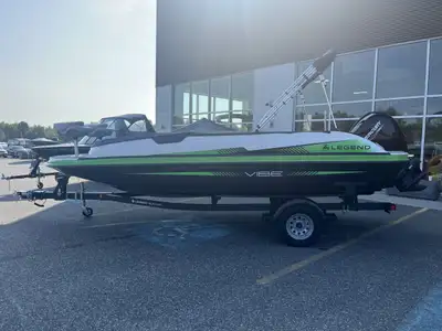 Check out our 2023 Vibe D20 powered by a Mercury 150L 4S. This is a Specials List model with amazing...