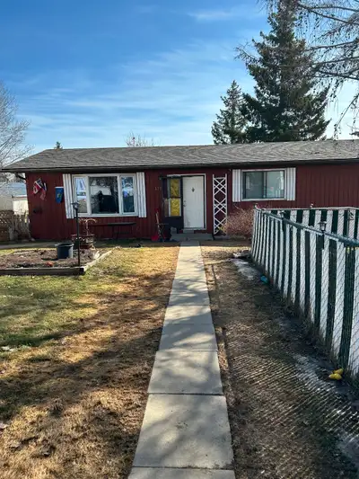 Hi I have a room for rent for May 1 2026 or June 1 2026. for $700 a month. All utilities included. N...