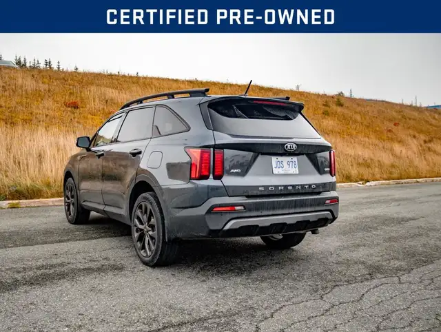 2021 Kia Sorento 2.5T X-Line in Cars & Trucks in St. John's - Image 8