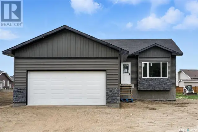 208 2nd STREET S Waldheim, Saskatchewan628637937684501218