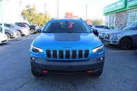 ACCIDENT FREE Drive Modes Own the road—or leave it behind—with the Jeep Cherokee Trailhawk 4WD. Buil... (image 1)