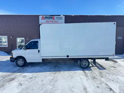 2016 GMC Savana 3500 16 FT Cube Van 6.0L V8 Gas 180,280 KM 16 FT Box With Pull Out Ramp We are only...