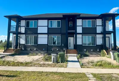 Welcome Home to the Willows in Peaceful Redwater! Perfect 1423 sq ft 3 Bedroom Townhome. Move to the...