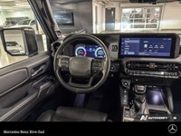 Engine: Moteur à 4 cylindres 2.4L L/100Km City: 10.7 L/100Km Hwy: 9.5 Safety Equipment Système antip... (image 8)
