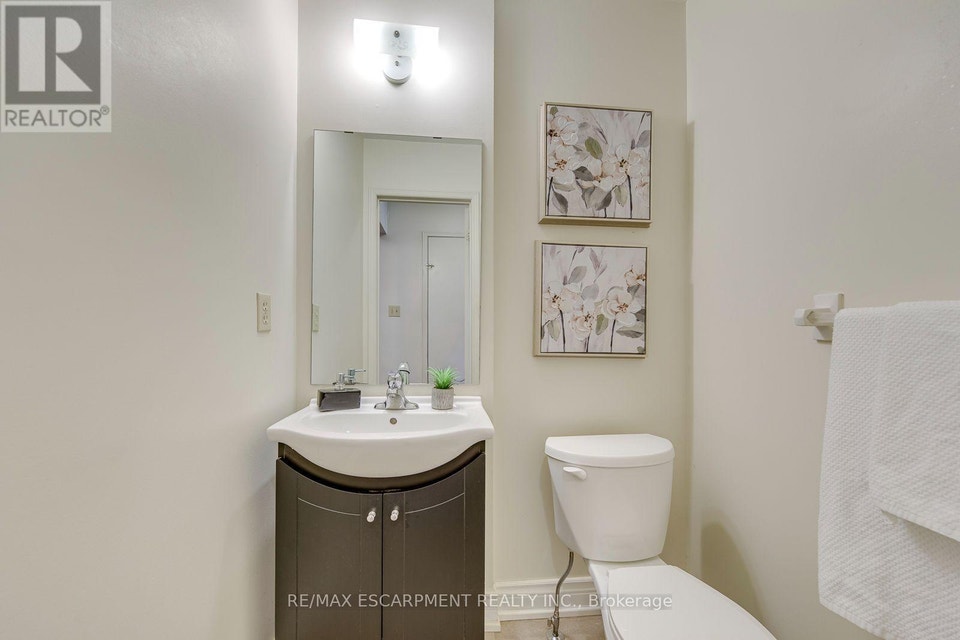2442 Wynten Way Oakville (CV Clearview), Ontario, photo 18 of 40