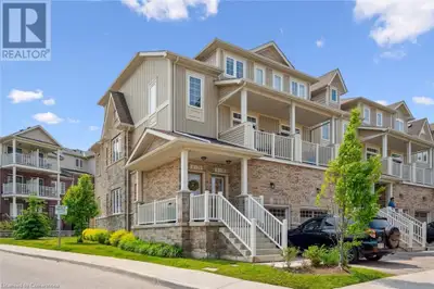 OPEN HOUSE SATURDAY 2 TO 4PM. Stylish, modern and bright! This beautiful light filled end unit condo...