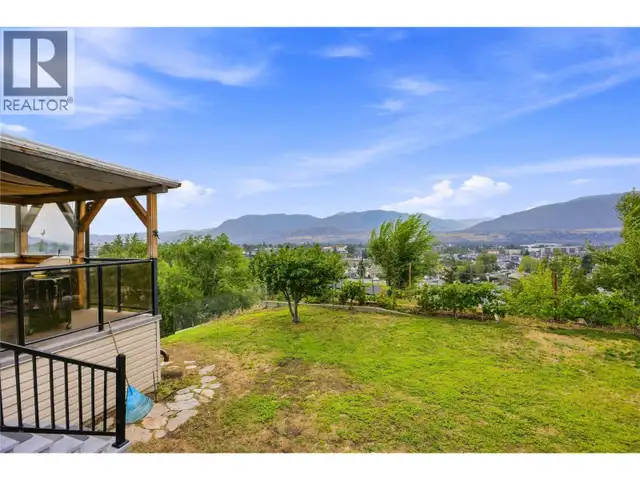 355 & 357 Gwyer Street Penticton, British Columbia in Houses for Sale in Penticton - Image 18