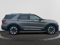 Check out this vehicle's pictures, features, options and specs, and let us know if you have any ques... (image 5)