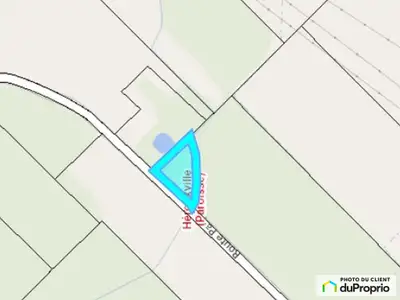 Un terrain en zone agricole a 1 kilomètre du petit village rural Herouxville, Idéal pour une petite...