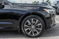 Garantie de 12 mois, kilométrage illimité : Offerte directement par Volvo Cars Canada, elle couvre d... (image 6)