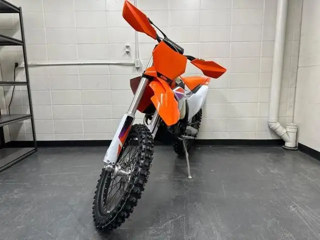 2024 KTM 250 XC-F in Dirt Bikes & Motocross in Calgary - Image 8