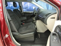 DODGE GRAND CARAVAN 2019 7 PASSAGERS AVEC SEULEMENT 65300 KM CERTIFIÉ (RAPPORT CARFAX DISPONIBLE). M... (image 9)