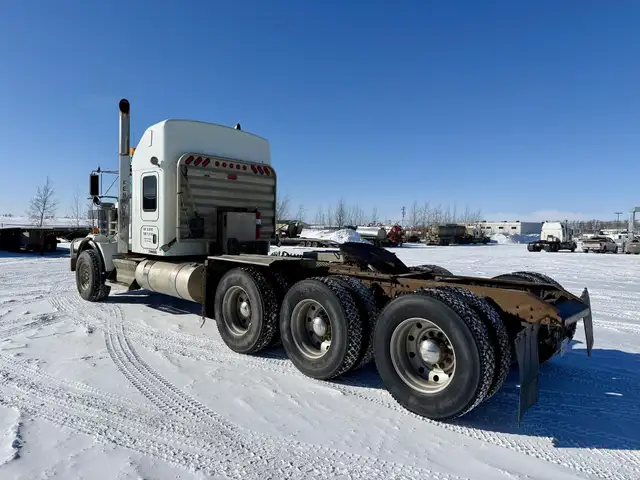 2014 KENWORTH T800 in Heavy Trucks in Saskatoon - Image 8