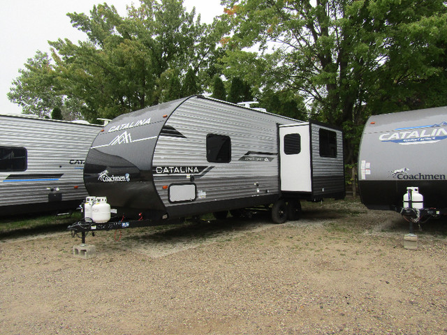 2024 Catalina Summit 231MKS in Travel Trailers & Campers in Sarnia