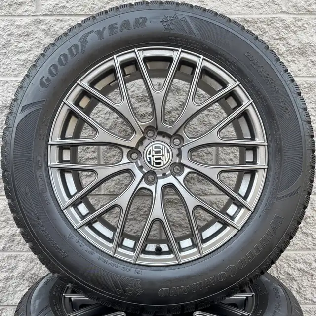 (98%) 4x 235/60R18 Goodyear Winters w/ Genesis GV70 Rims in Tires & Rims in City of Toronto - Image 3