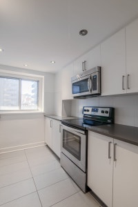 Semi-renovated Akelius two bedroom apartment for rent. Located near Drummond & Sherbrooke W in the D... (image 1)