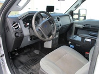 2015 Ford F350 XLT 4x4, 6.2L GAS V8, Service Body, pw, pl, cruise, Showing only 160,700 kms, Dually... (image 6)