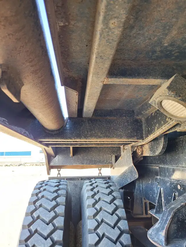 2013 WESTERN STAR 6900XD in Heavy Trucks in Saskatoon - Image 89