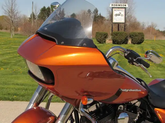 2015 Harley-Davidson FLTRXS Road Glide Special 103 Motor 52,000  in Sport Touring in Leamington - Image 28
