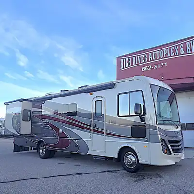 See Dealer Website for Details. 2018 FLEETWOOD FLAIR 31W AMVIC Licensed Business.