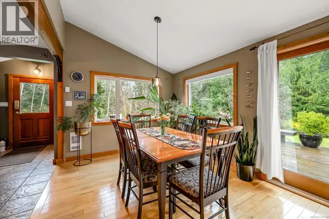 1590 Carrington Bay Rd Whaletown, British Columbia in Houses for Sale in Campbell River - Image 8