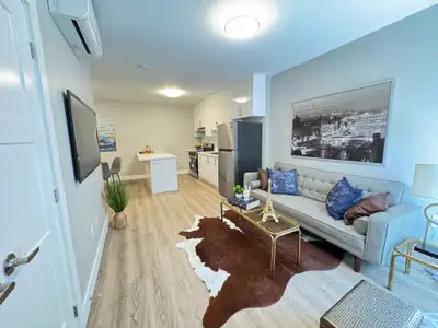 Brand-New 2 Bedroom + den apartment | Georgian Bay Lifestyle Welcome to 199 Pine Street, a beautiful...