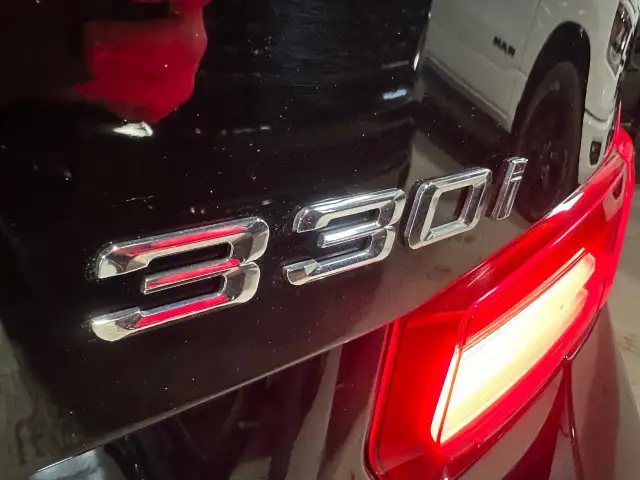 2018 BMW 3 Series 328d XDRIVE | LUXURY PKG | SUNROOF | NAVI in Cars & Trucks in City of Toronto - Image 39