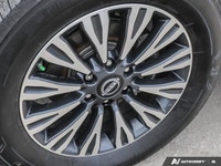 * Intelligent 4x4 system with a two-speed transfer case (4H and 4L) * 20-inch machine-finished alumi... (image 8)