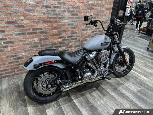 2025 Harley-Davidson FXBB - Street Bob(R) in Street, Cruisers & Choppers in Calgary - Image 22