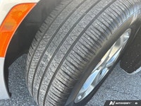 The advertised vehicle price is based on a promotional finance offer. Customers who purchase the veh... (image 9)