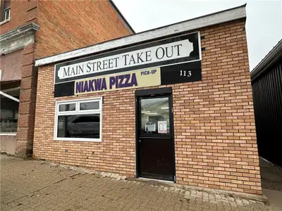 R33//Melita/Well known takeout restaurant for sale in Melita! Check out this 'Main Street Takeout',...