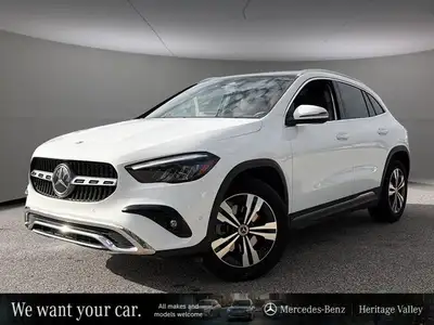 This Mercedes-Benz GLA 250 has a dependable Intercooled Turbo Gas/Electric I-4 2.0 L/121 engine powe...