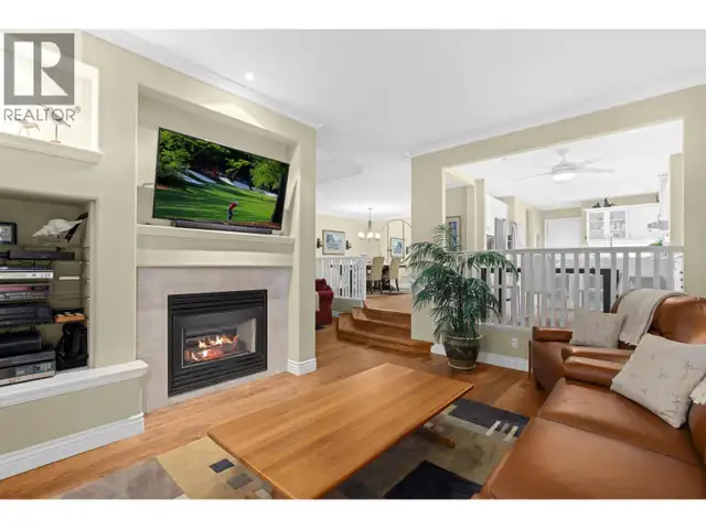 6 BEACH DRIVE West Vancouver, British Columbia in Condos for Sale in Sunshine Coast - Image 11