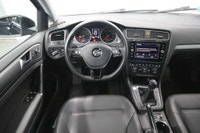 Volkswagen Golf Highline 2021 avec moteur 1.4L TSI turbo 4 cylindres developpant 147 HP et 184 lb-ft... (image 2)
