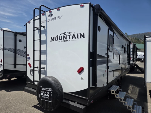 2026 OUTDOORS RV TIMBER RIDGE 25SBS in Travel Trailers & Campers in Kelowna - Image 6