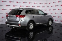 [""] . Engine: 4 Cylinder Engine 2.4L L/100Km City: 9.8 L/100Km Hwy: 8.1 Safety Equipment ABS And Dr... (image 2)