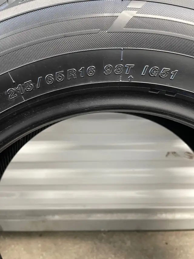Pair2️⃣:  215/65R16 98T  Yokohama iceGUARD iG51v Winter Tires. in Tires & Rims in Mississauga / Peel Region - Image 4