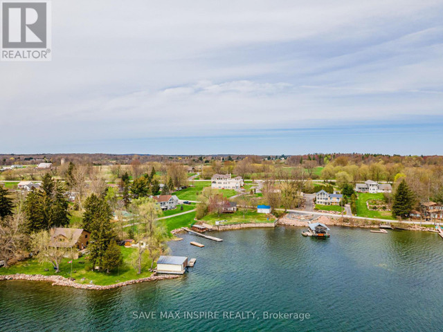 255 THOUSAND ISLANDS PKWY Leeds & the Thousand Island, Ontario in Houses for Sale in Kingston
